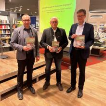 Jürgen Preißer (Filialleiter Bücher Pustet Straubing), Franz X. Keilhofer (Autor), Fritz Pustet (Verleger)
